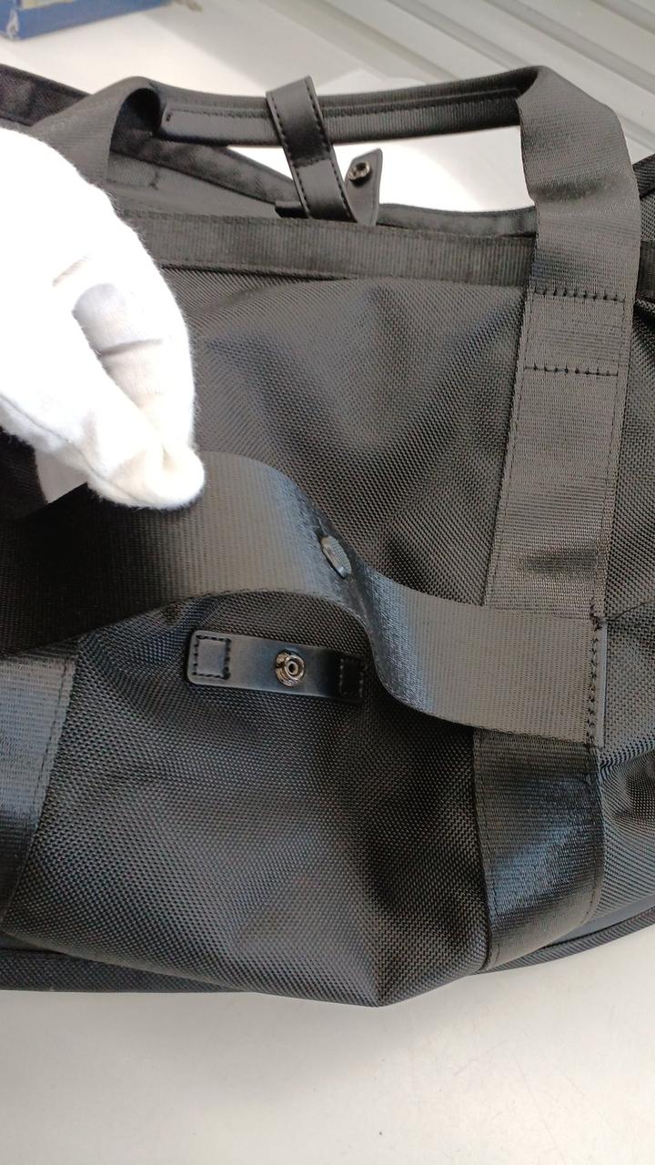 キャリーバッグに取り付けられます