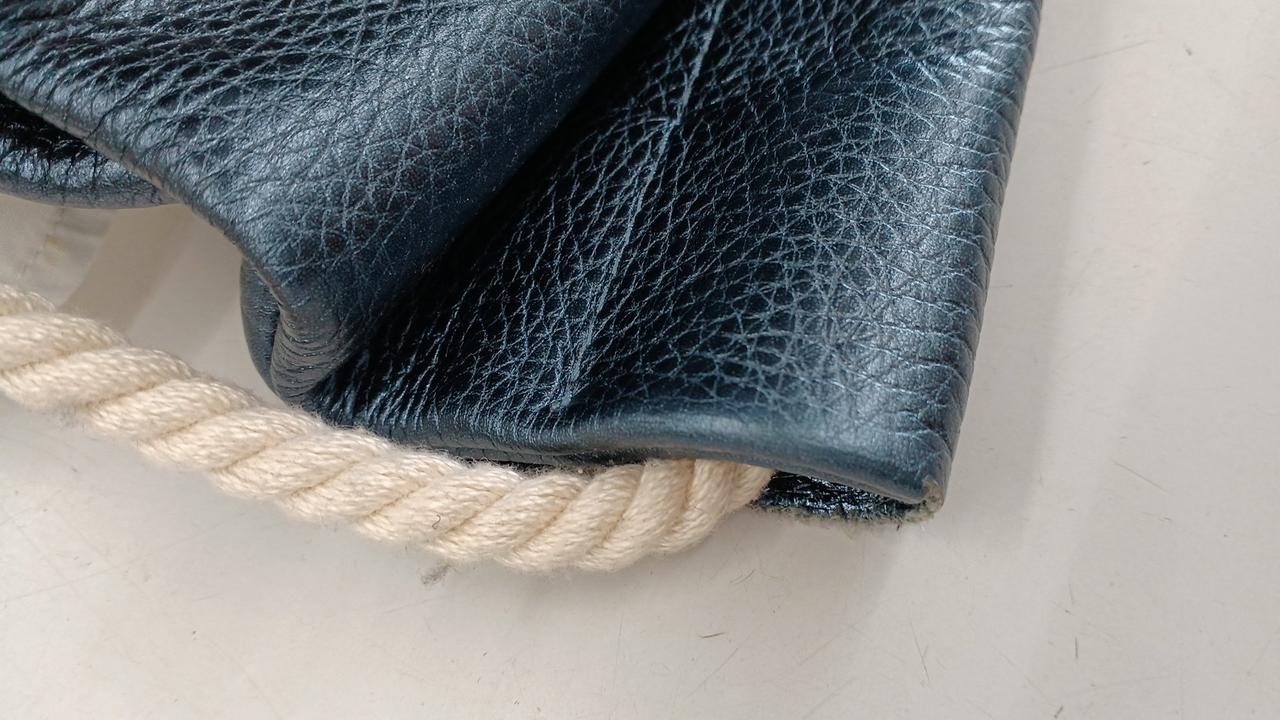 若干のスレが見られます