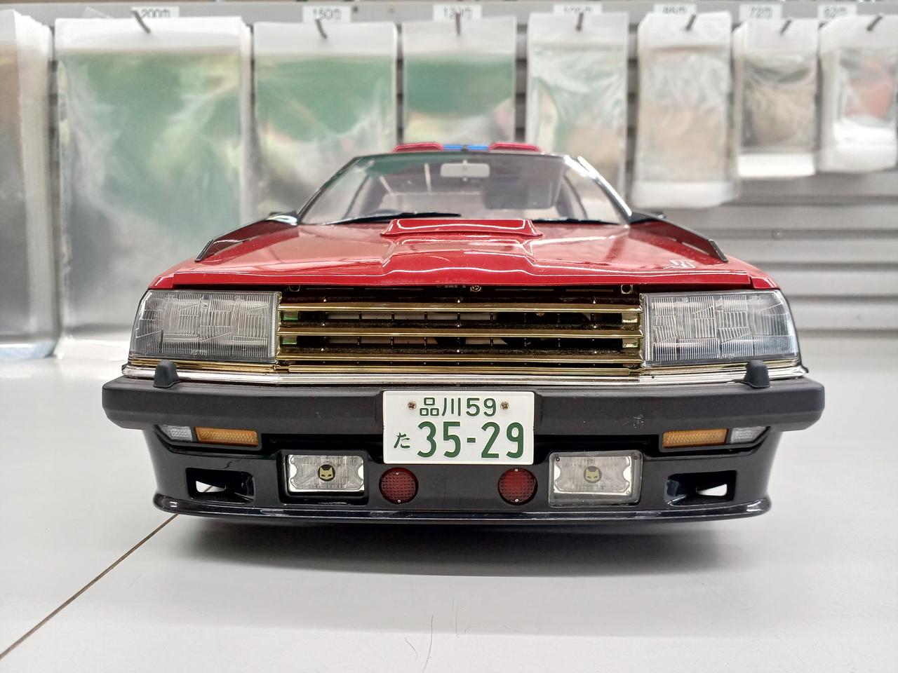 ナンバープレート左下の透明パーツ1個欠品