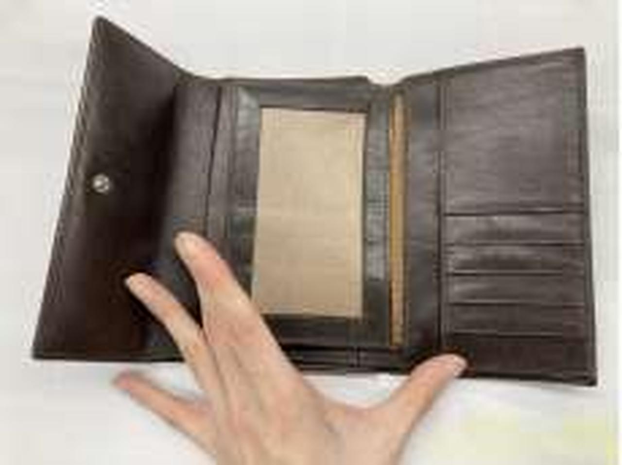 汚れ、キズがあります