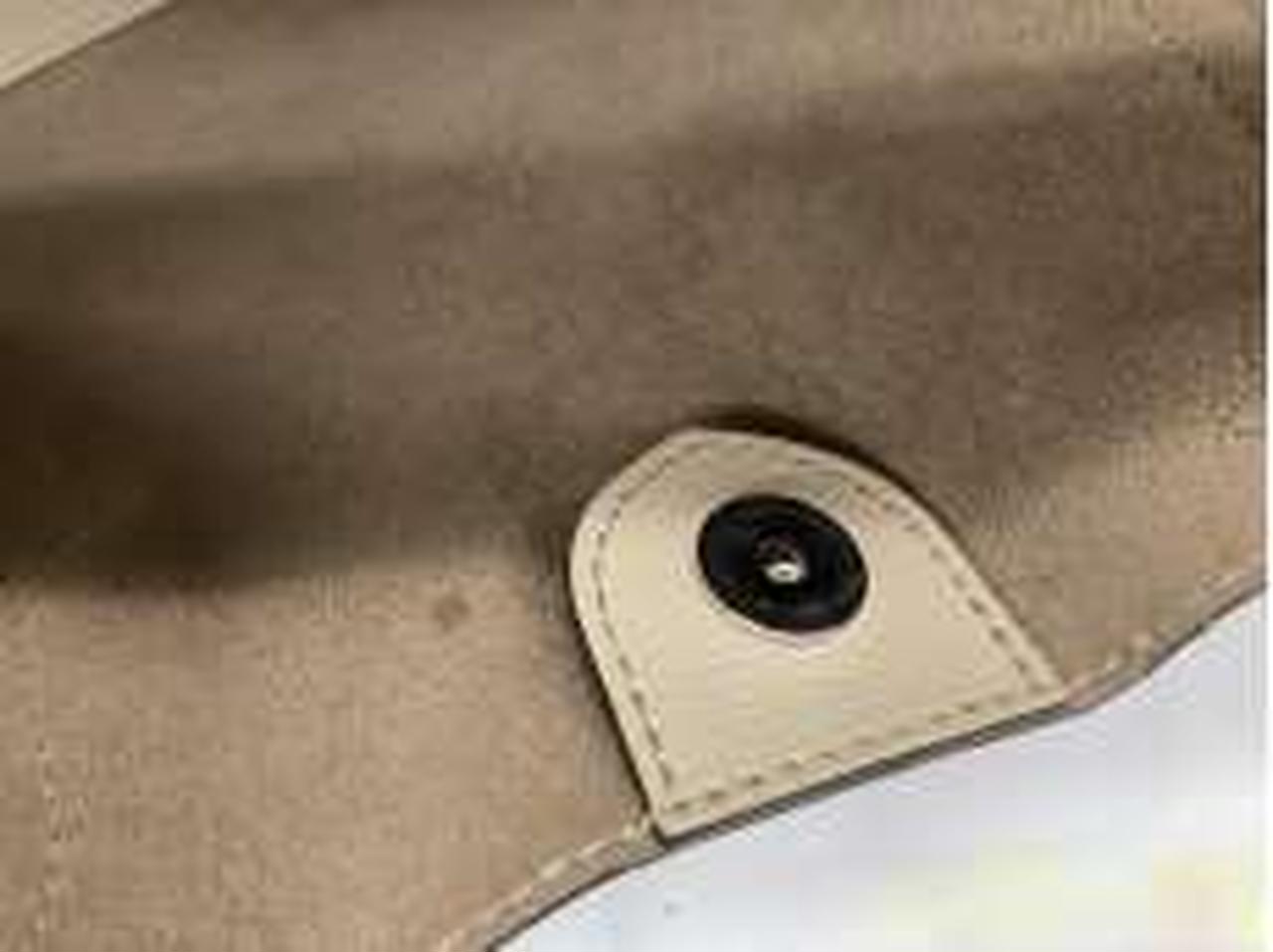 シミ汚れがあります