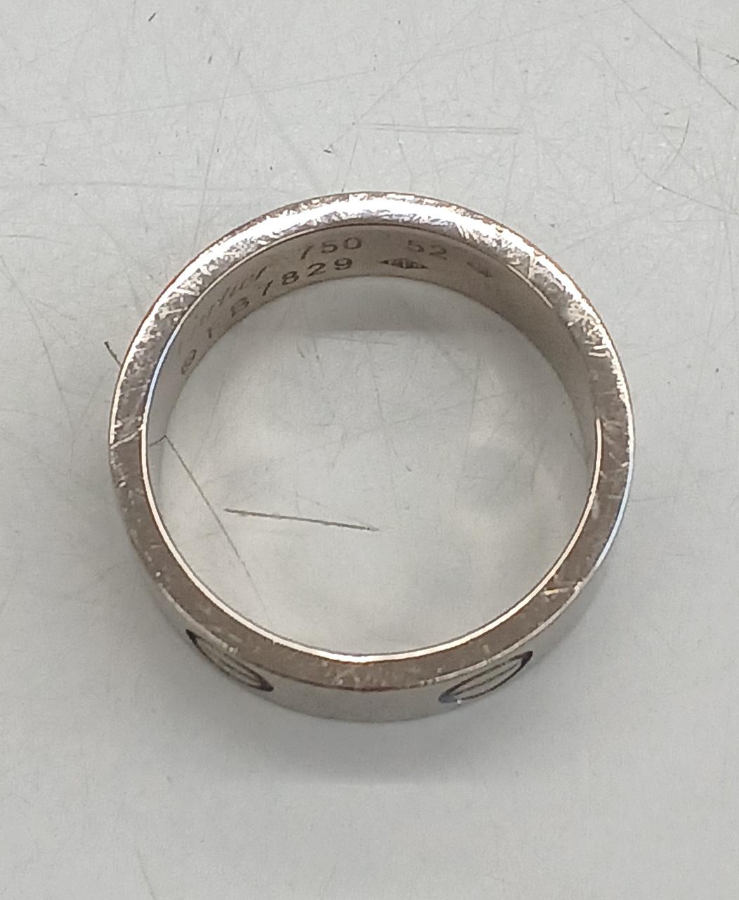 細かなキズあり