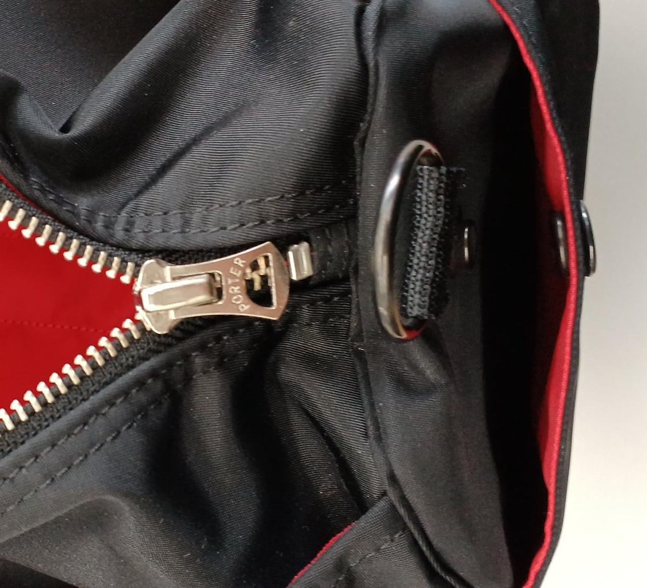 両サイドにもポケットがあります