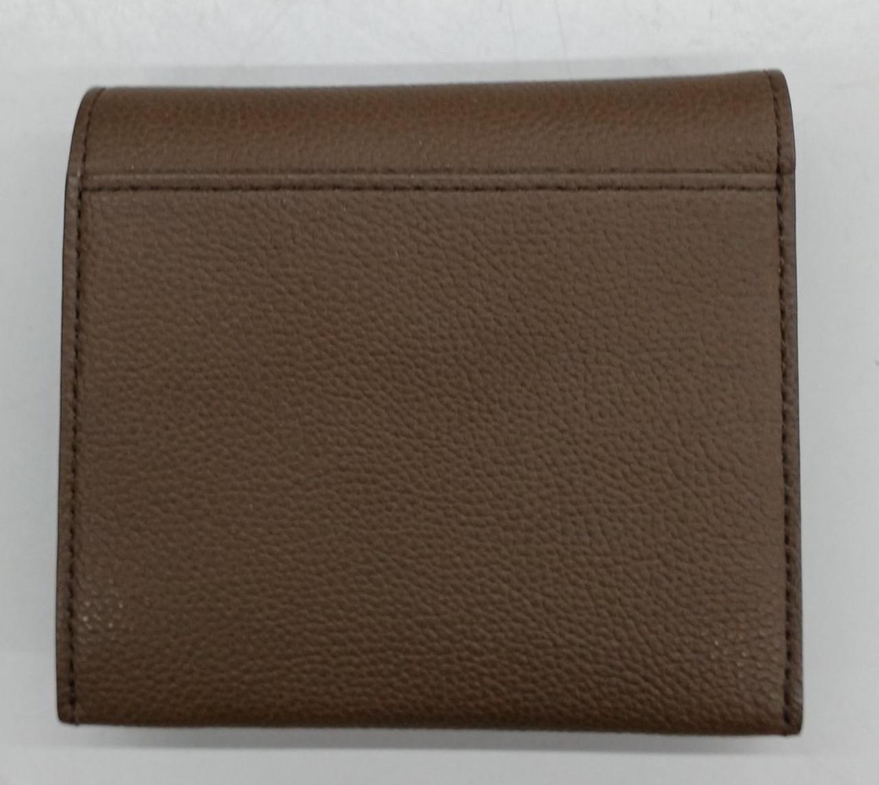 裏面にポケットがあります