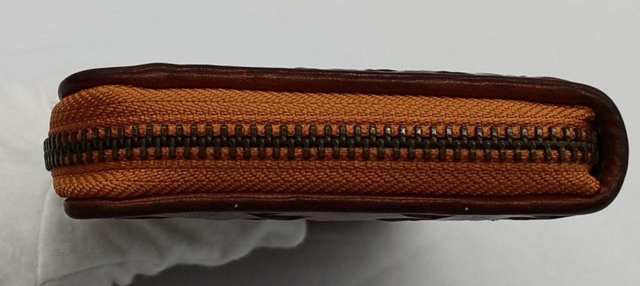 ラウンドジップタイプです