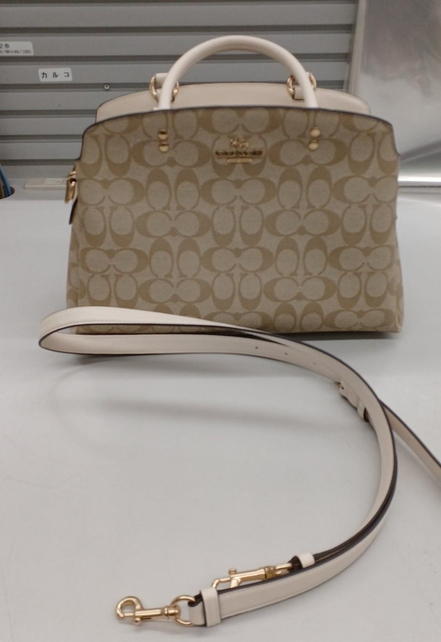 ショルダーは外せます