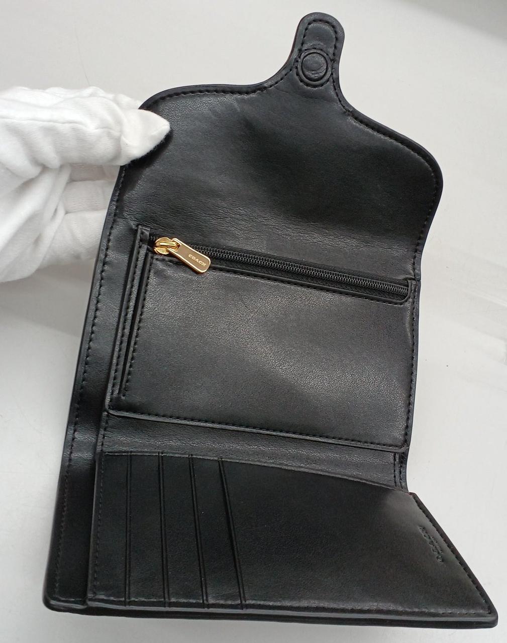 コイン入れが真ん中にあります