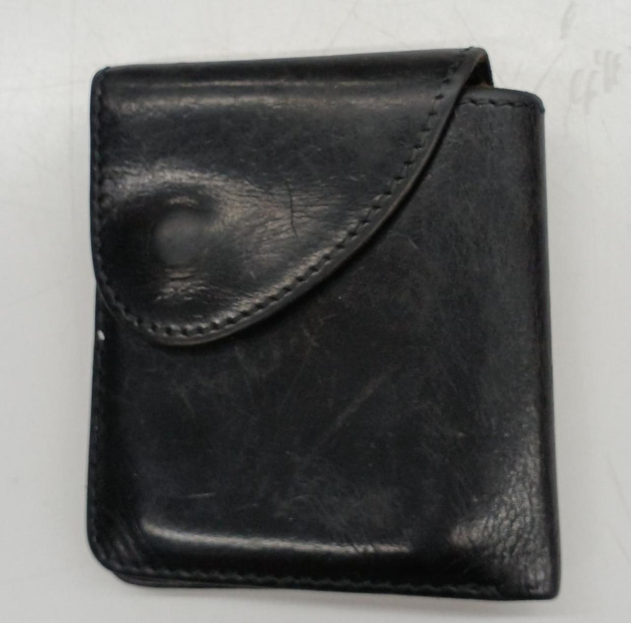 キズ、型崩れがあります