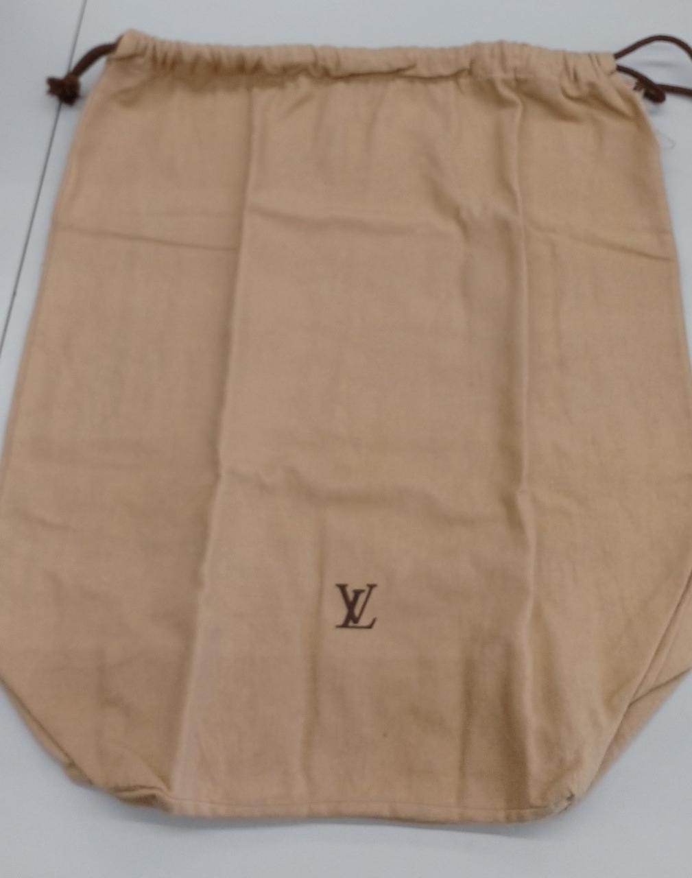 保護袋付属です