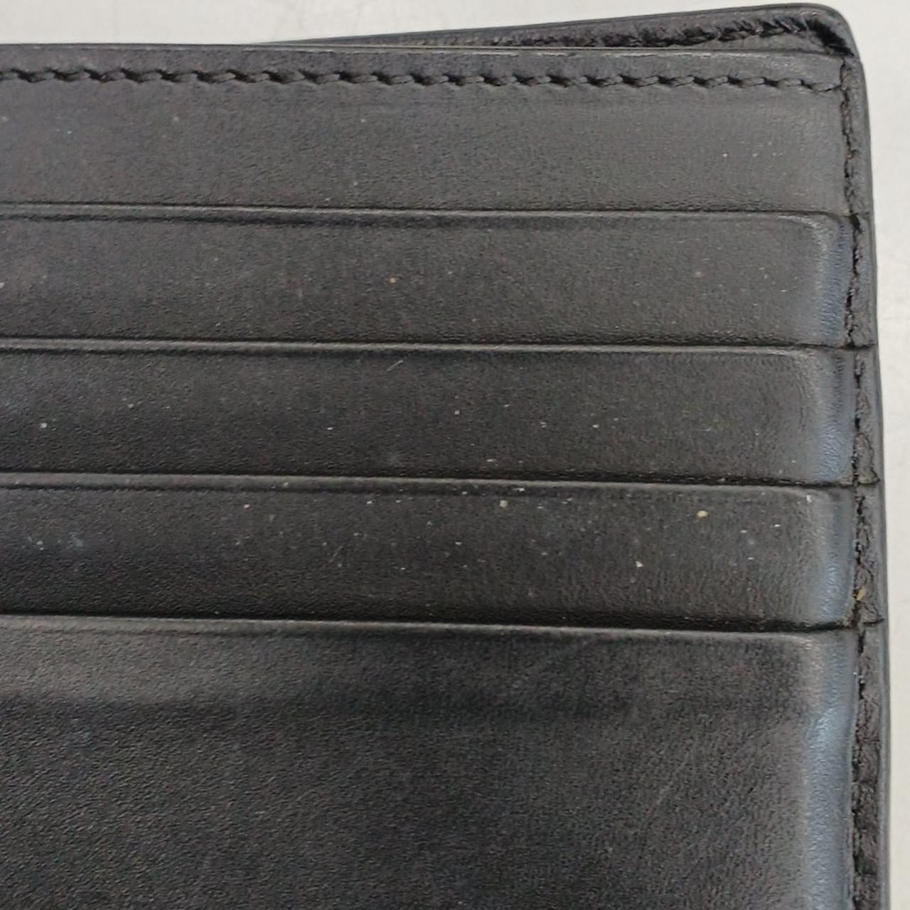 内側に白い汚れがあります