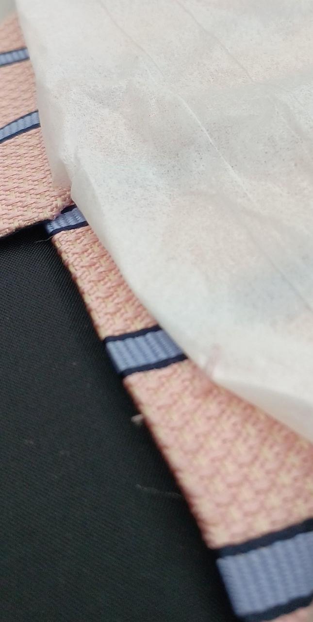 糸が出ています