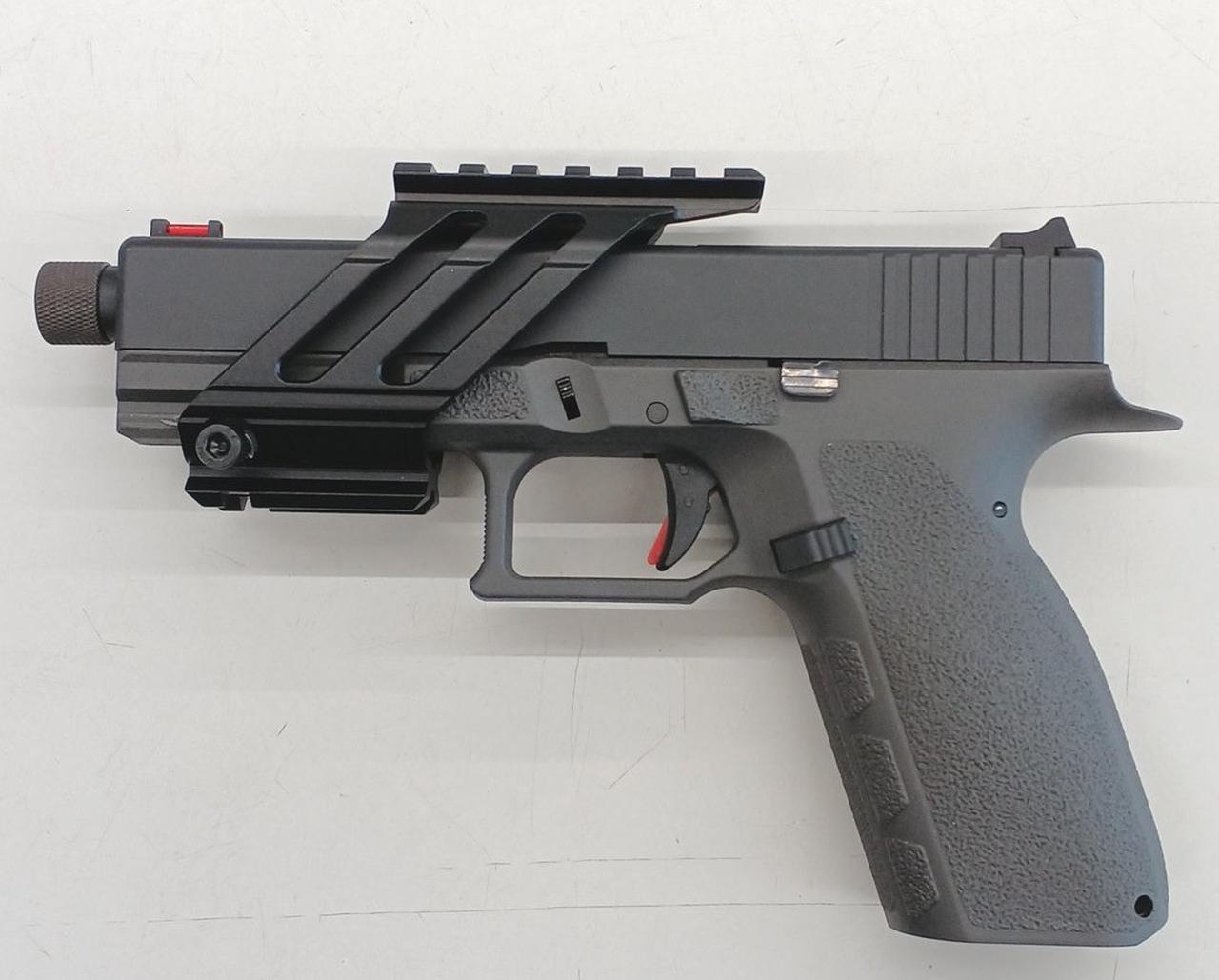 Carbon8 STRIKER NEUN QUELL CO2 ハードケース付 5分でわかる】Carbon8 CO2ガスブローバックガンSTRIKER 9Q QUELL