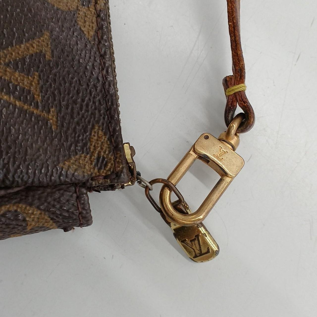 ファスナートップに掛ければ持手になります