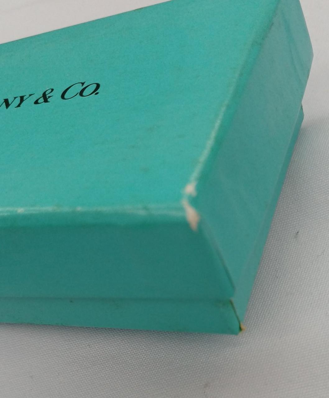 箱に角スレ、汚れがあります