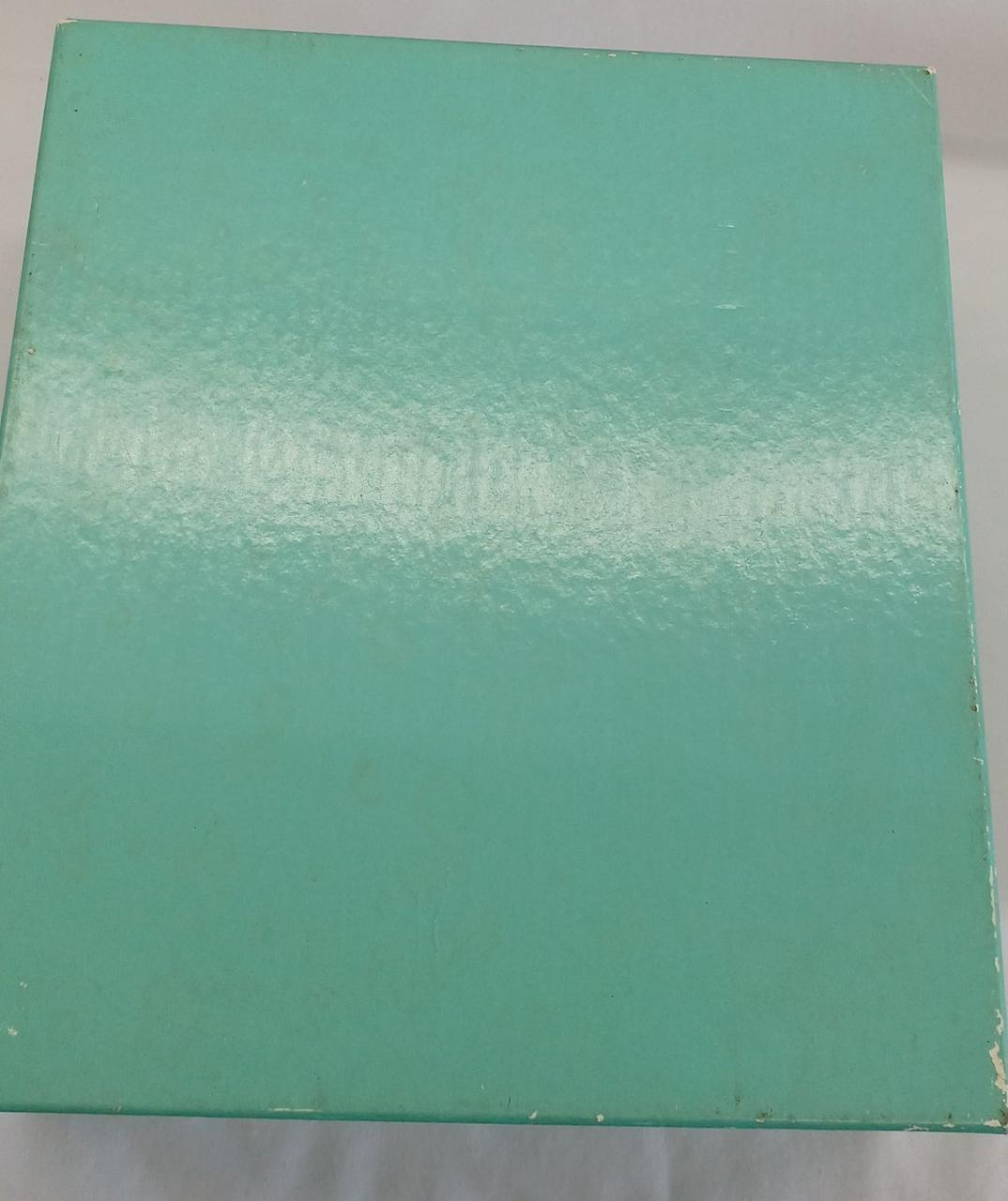 全体に薄い汚れあり