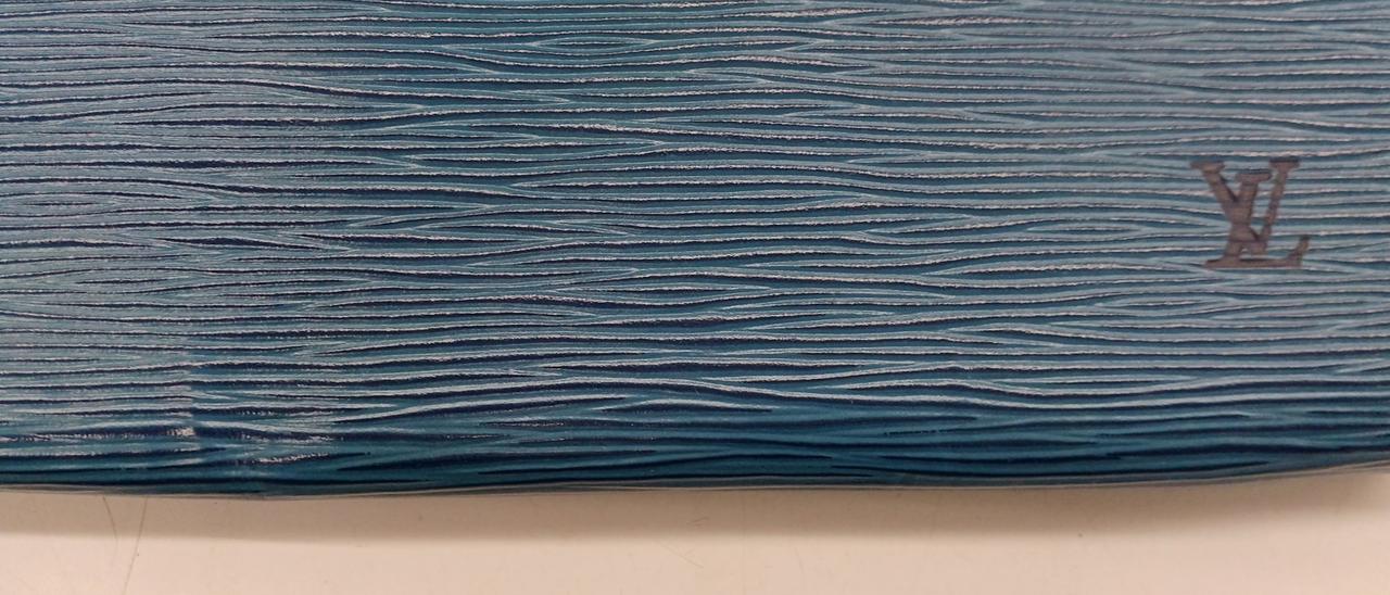 凹みシワがあります