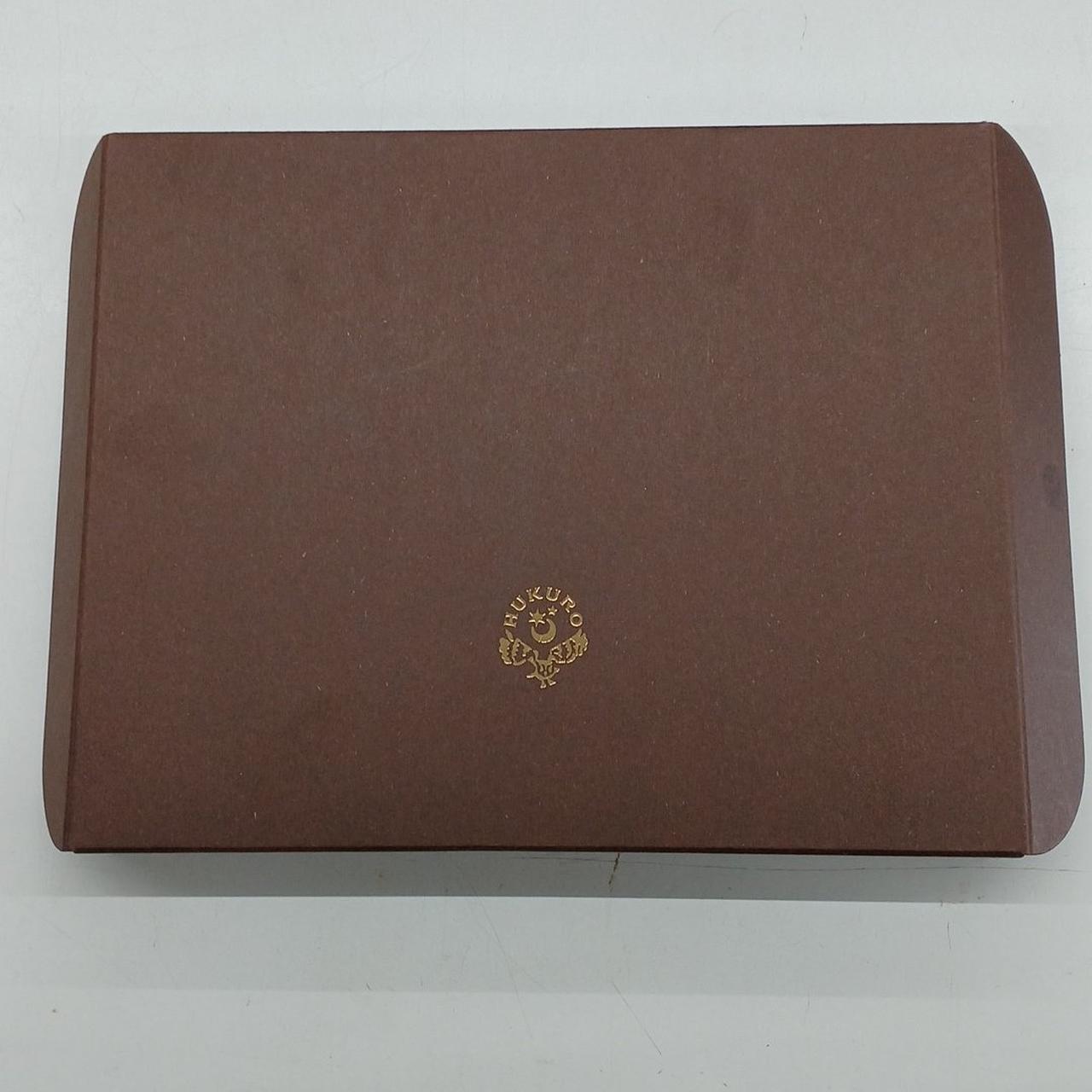 内箱をスライドで入れるタイプです