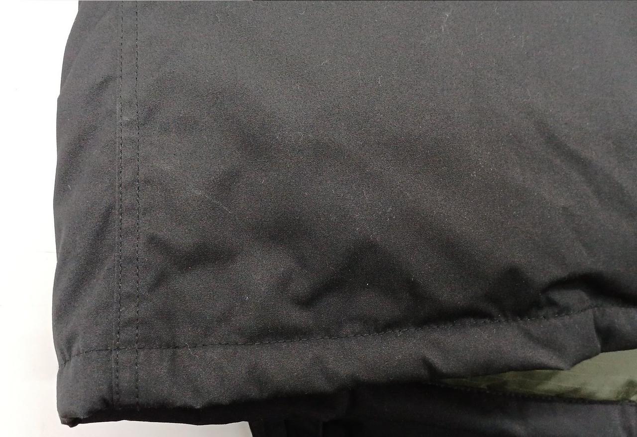 裏側左下汚れあり