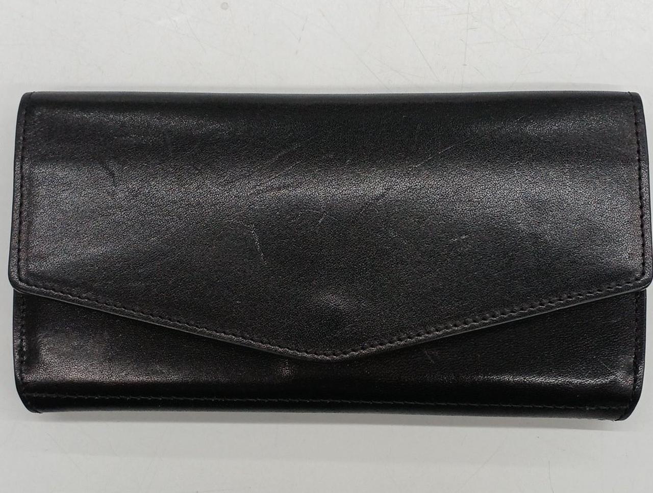 表面全体にキズがあります