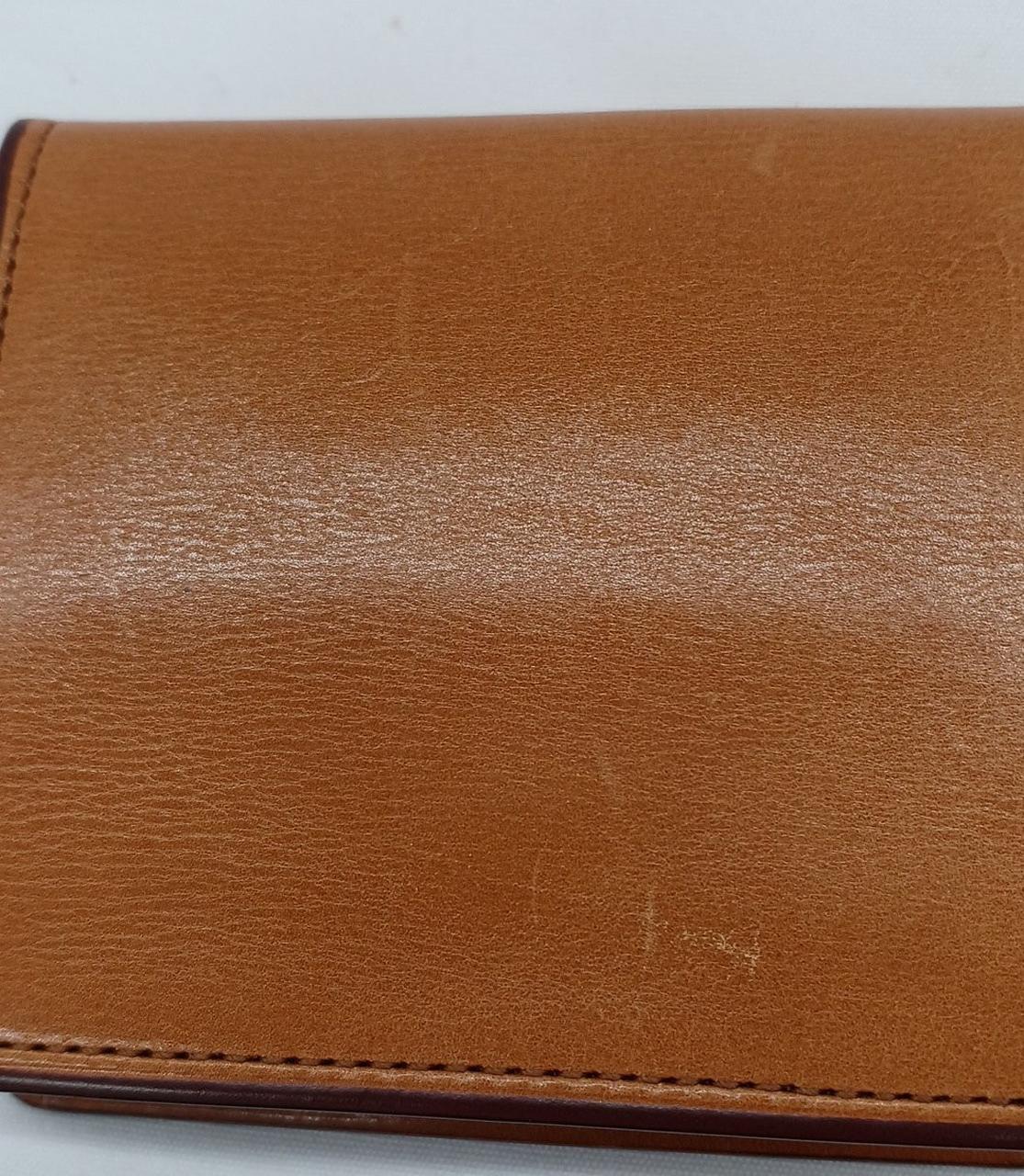 表面のキズです