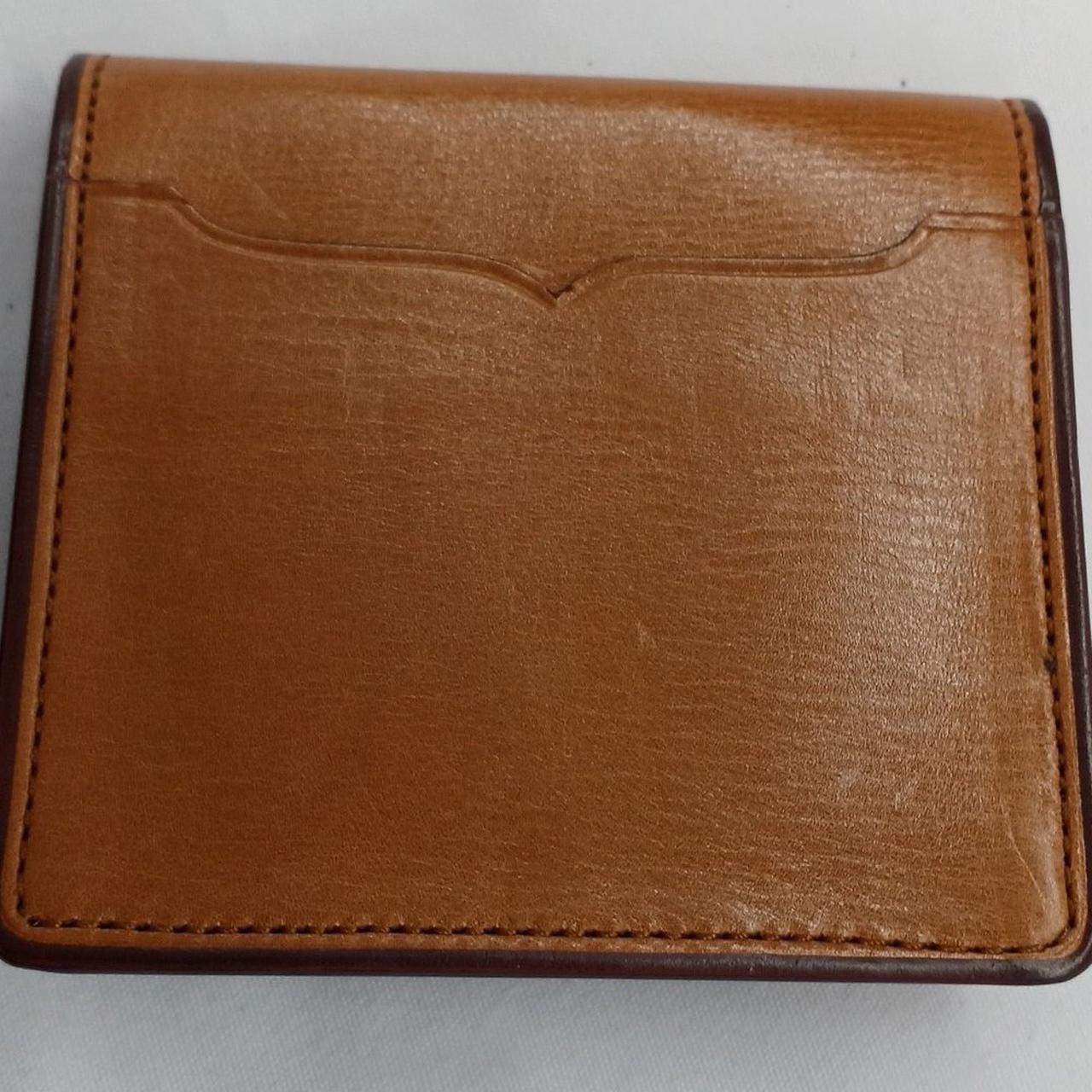 裏面にキズがあります