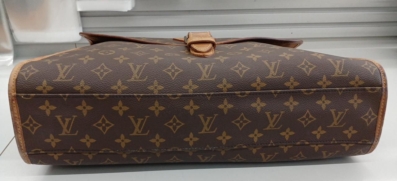 底面に角スレがあります