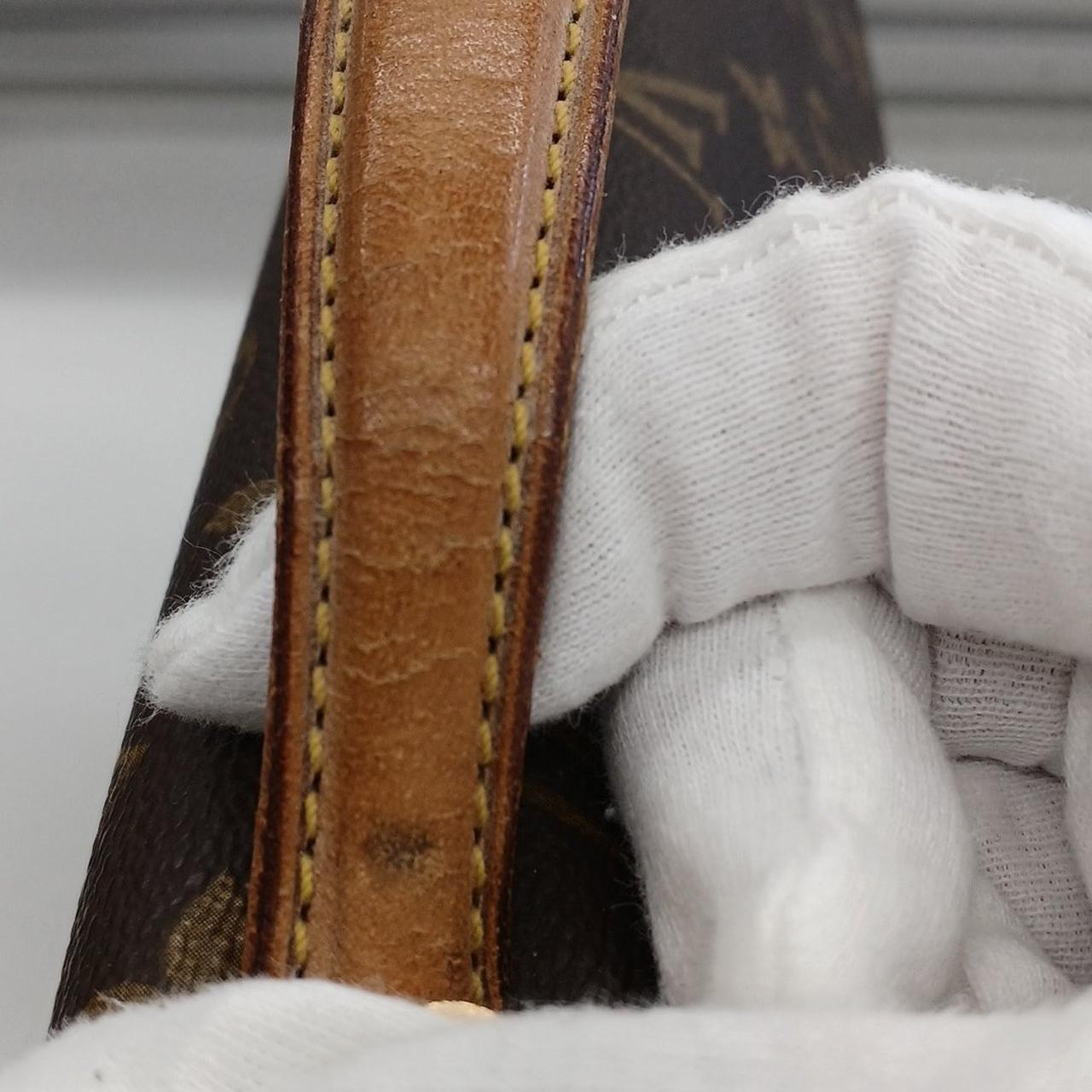 持ち手にひび割れがあります