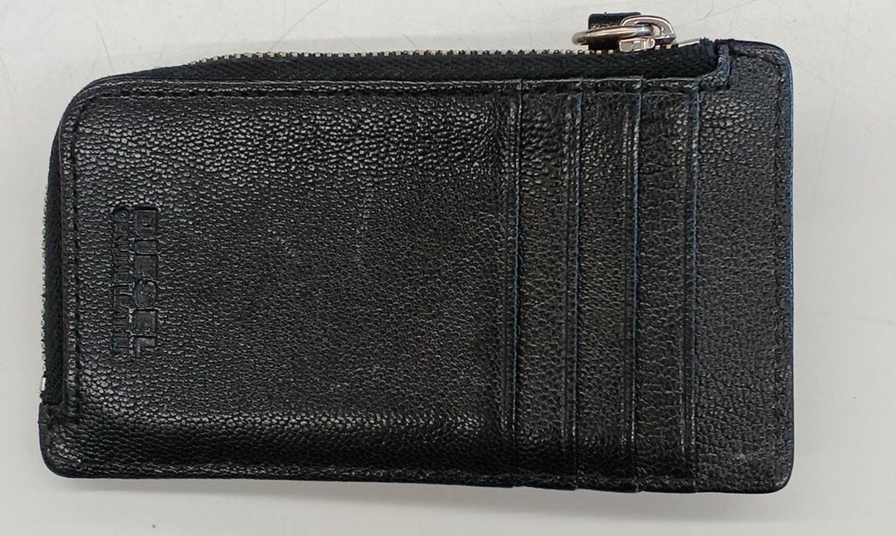 裏面にポケット4つあります