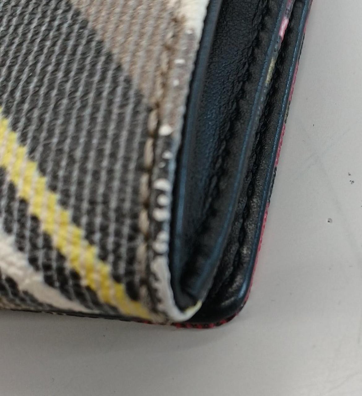 キズがあります