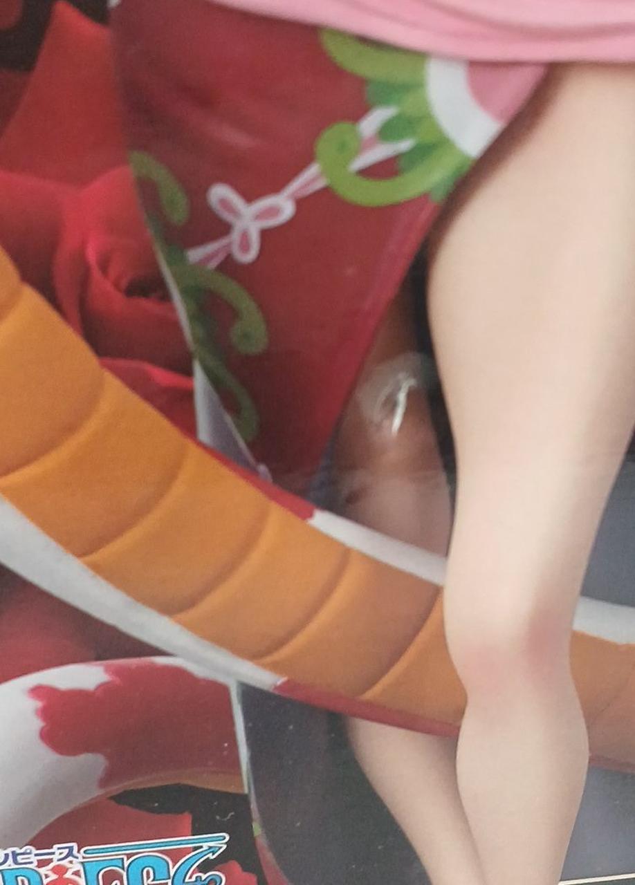 箱に傷あります