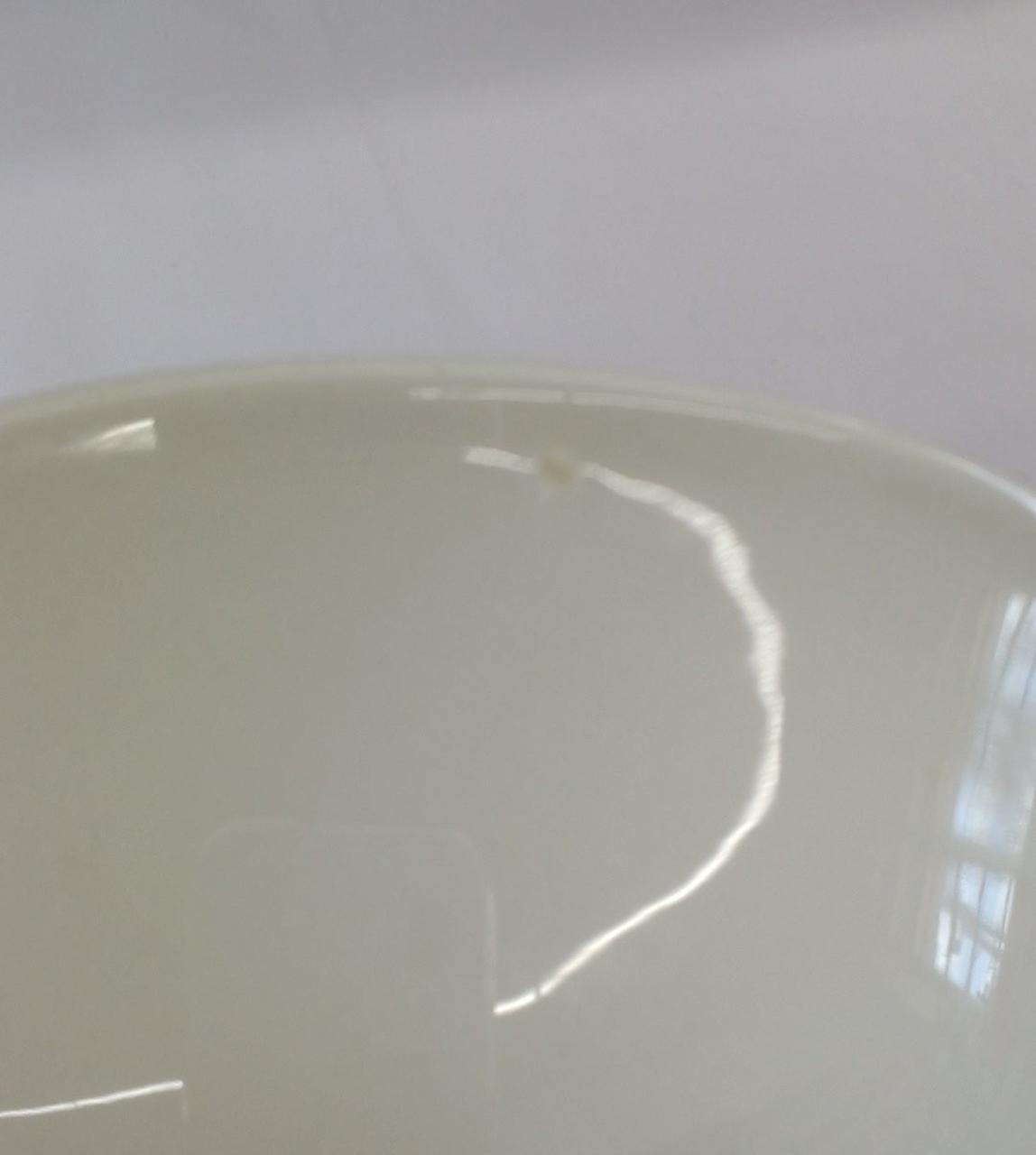 製造時の焼きムラやキズなどあり