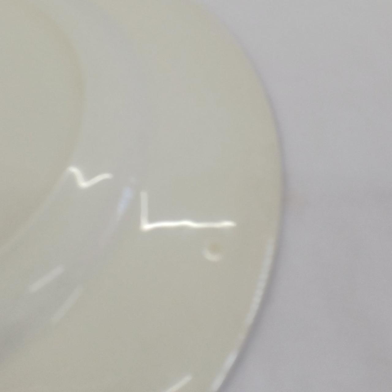 製造時の焼きムラやキズなどあり