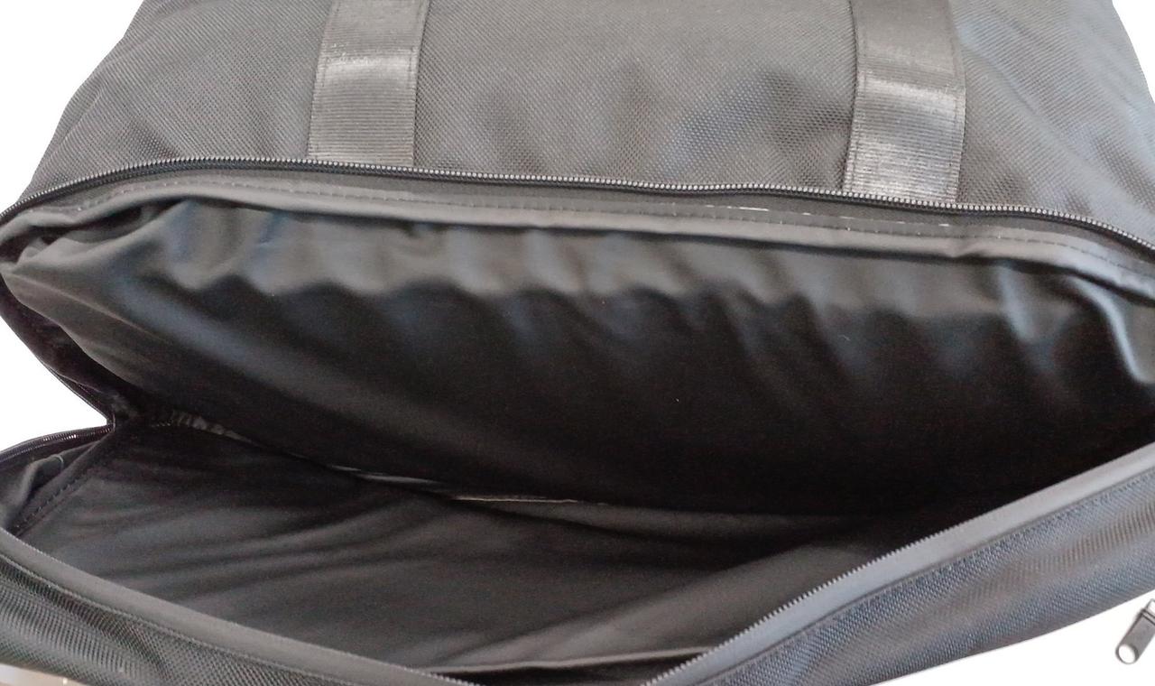 底のポケット部分です