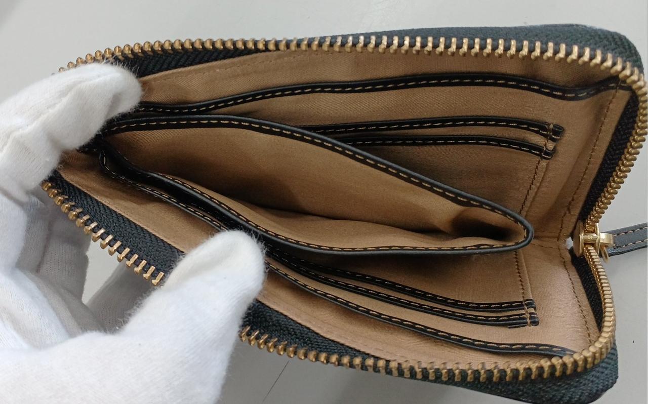 ポケットがたくさんあります