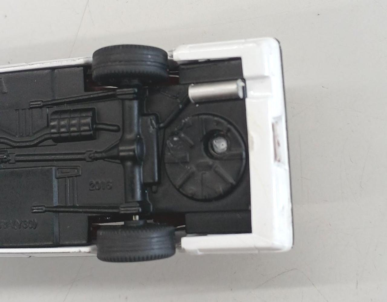 マフラー　欠損しています。