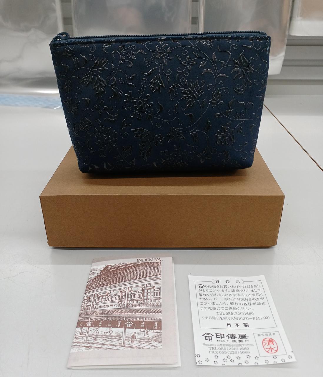 未使用ポーチ、箱付属です