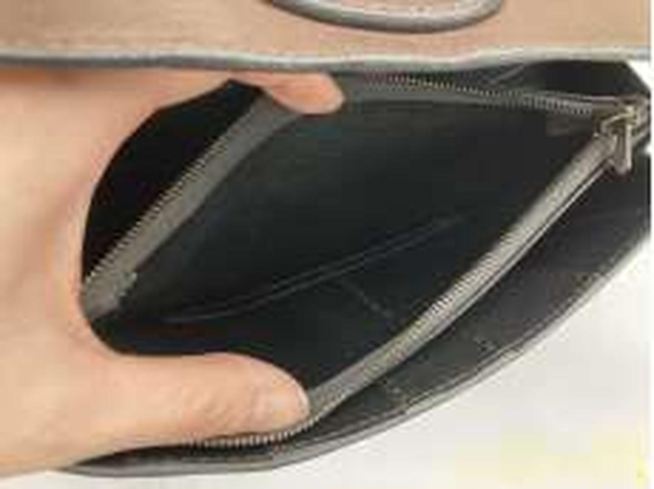 コイン入れ内はきれいな状態です