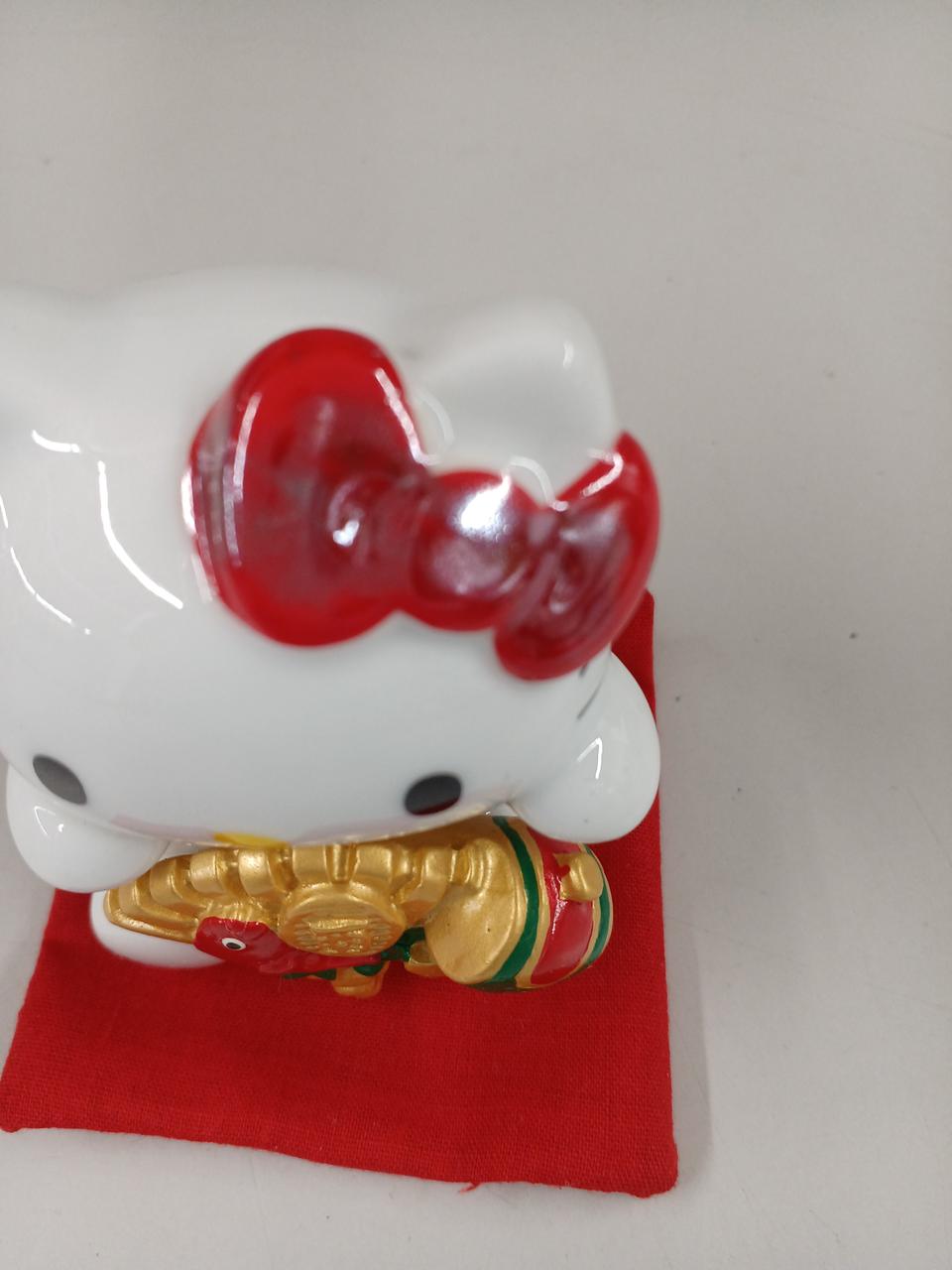 リボン少し黒ずんでいまらす。