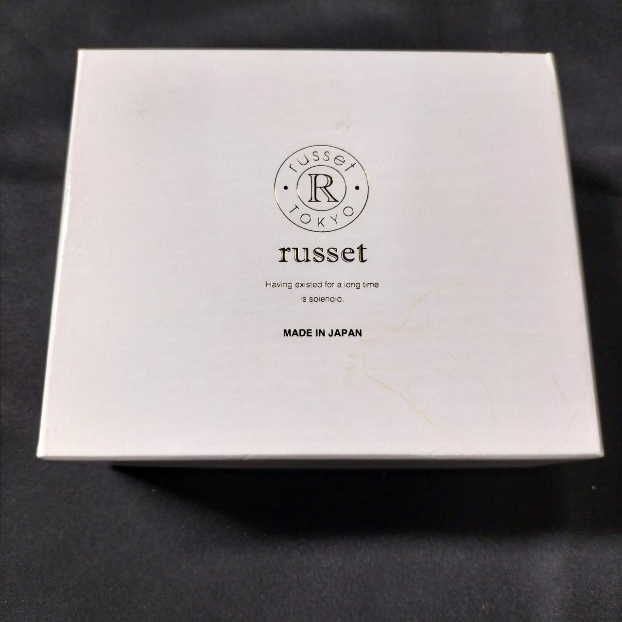 箱シミ汚れ有ります。