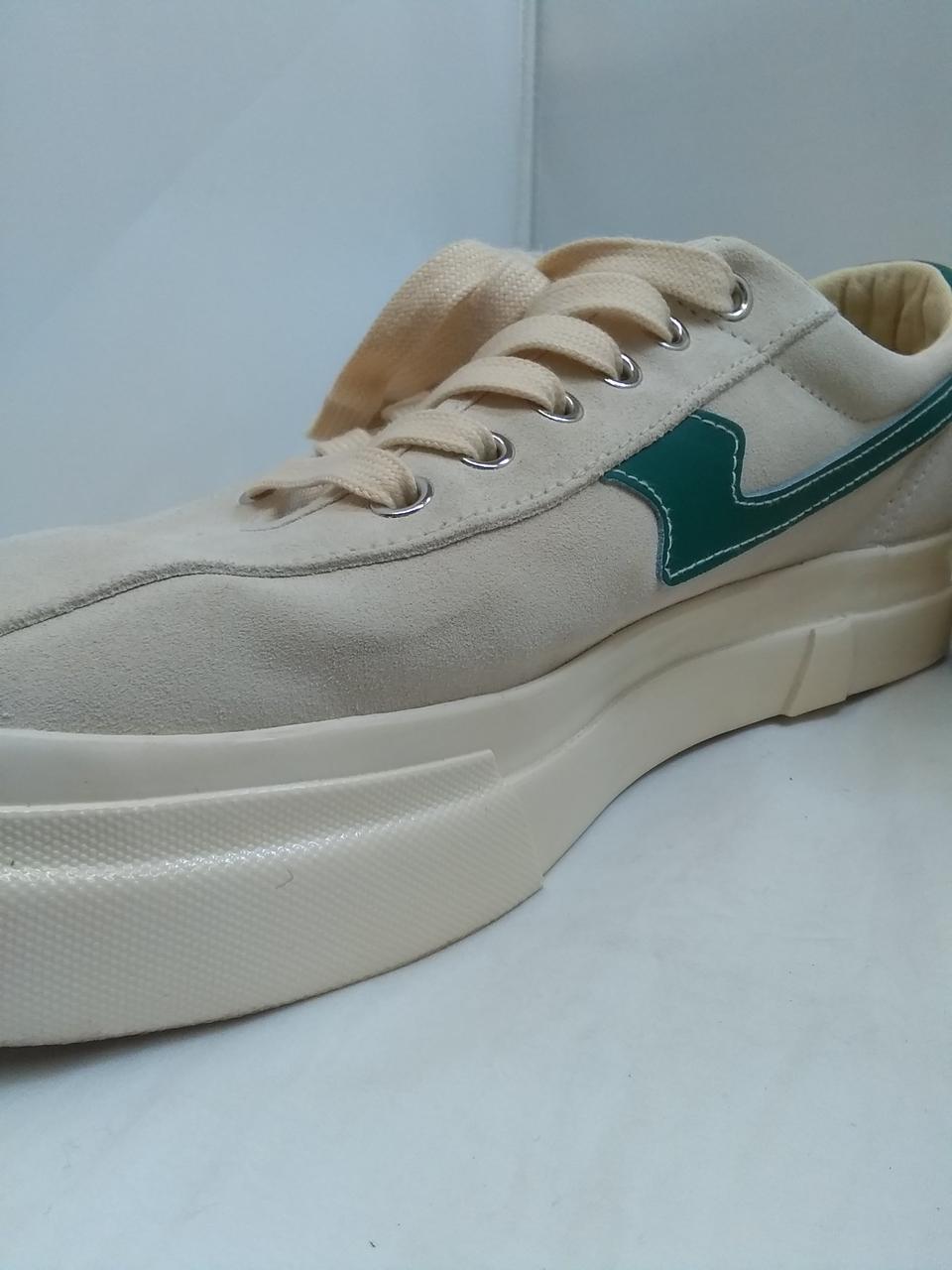 軽度の汚れがあります。