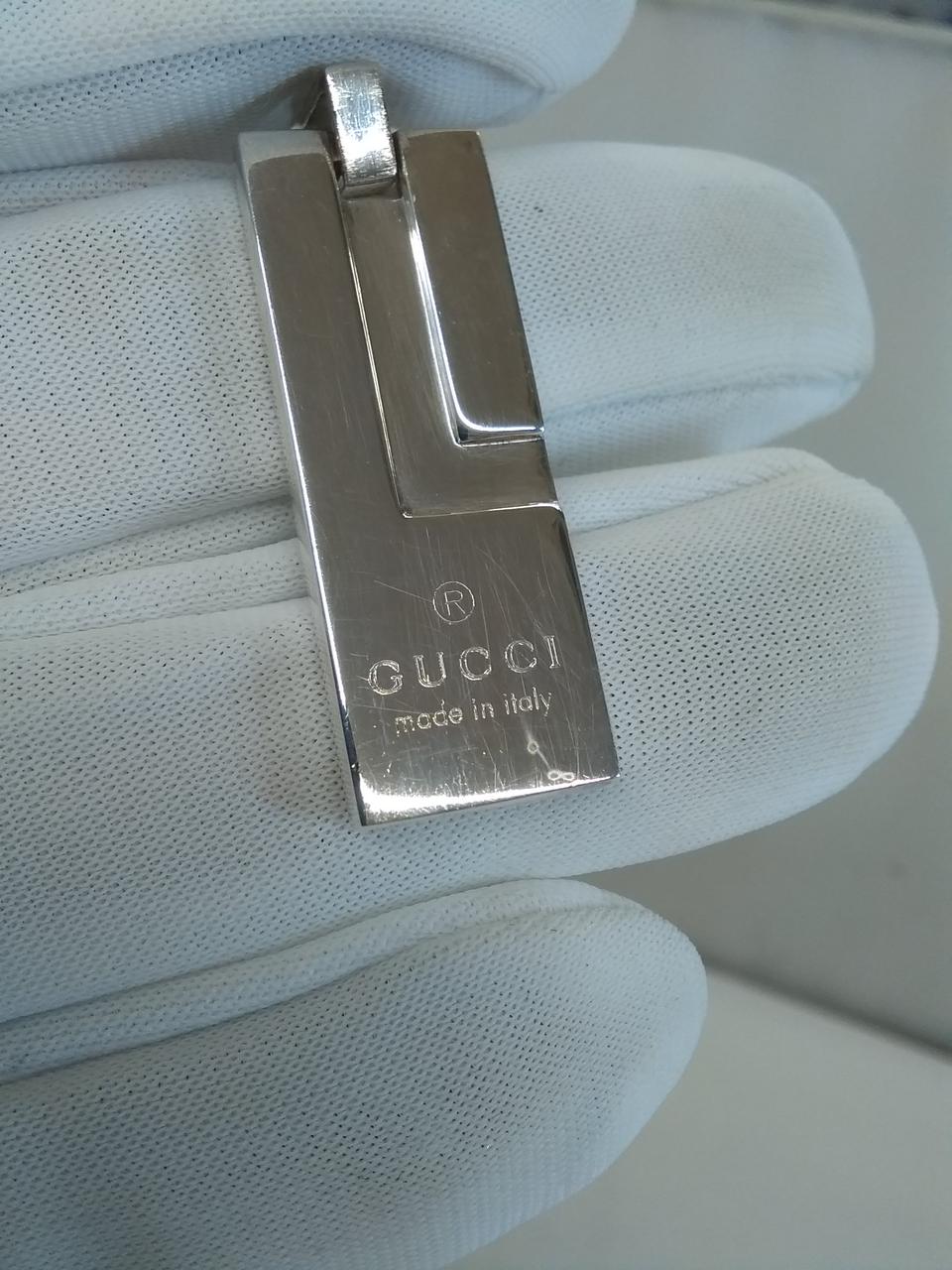 傷があります。