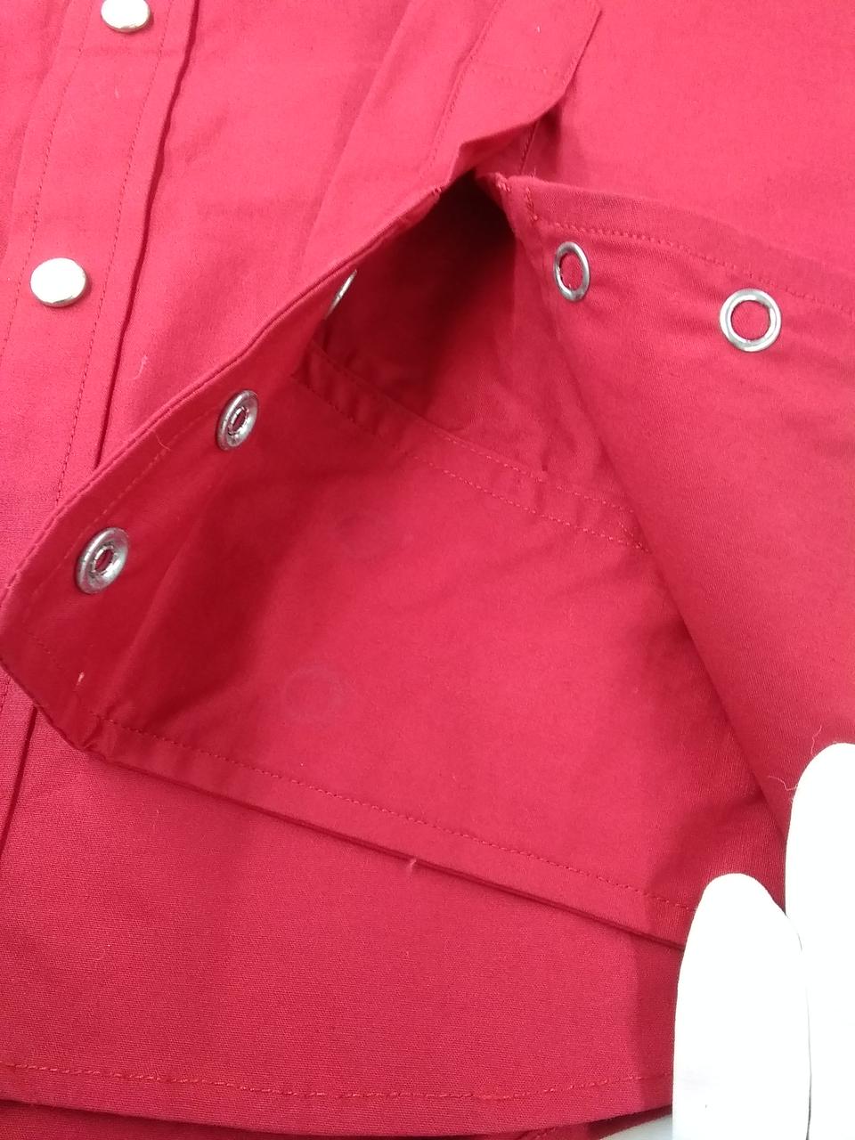 ボタンの跡があります。