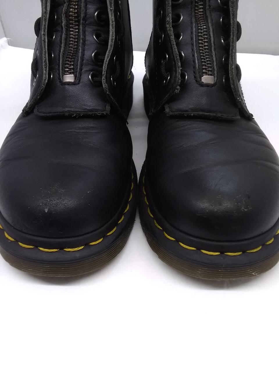 擦れ傷があります。