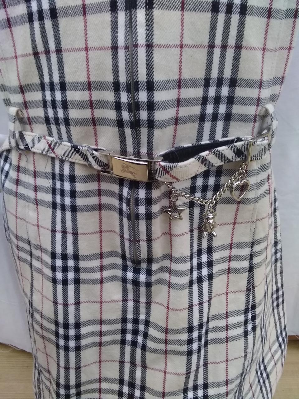 ベルト所々に糸飛びがあります。