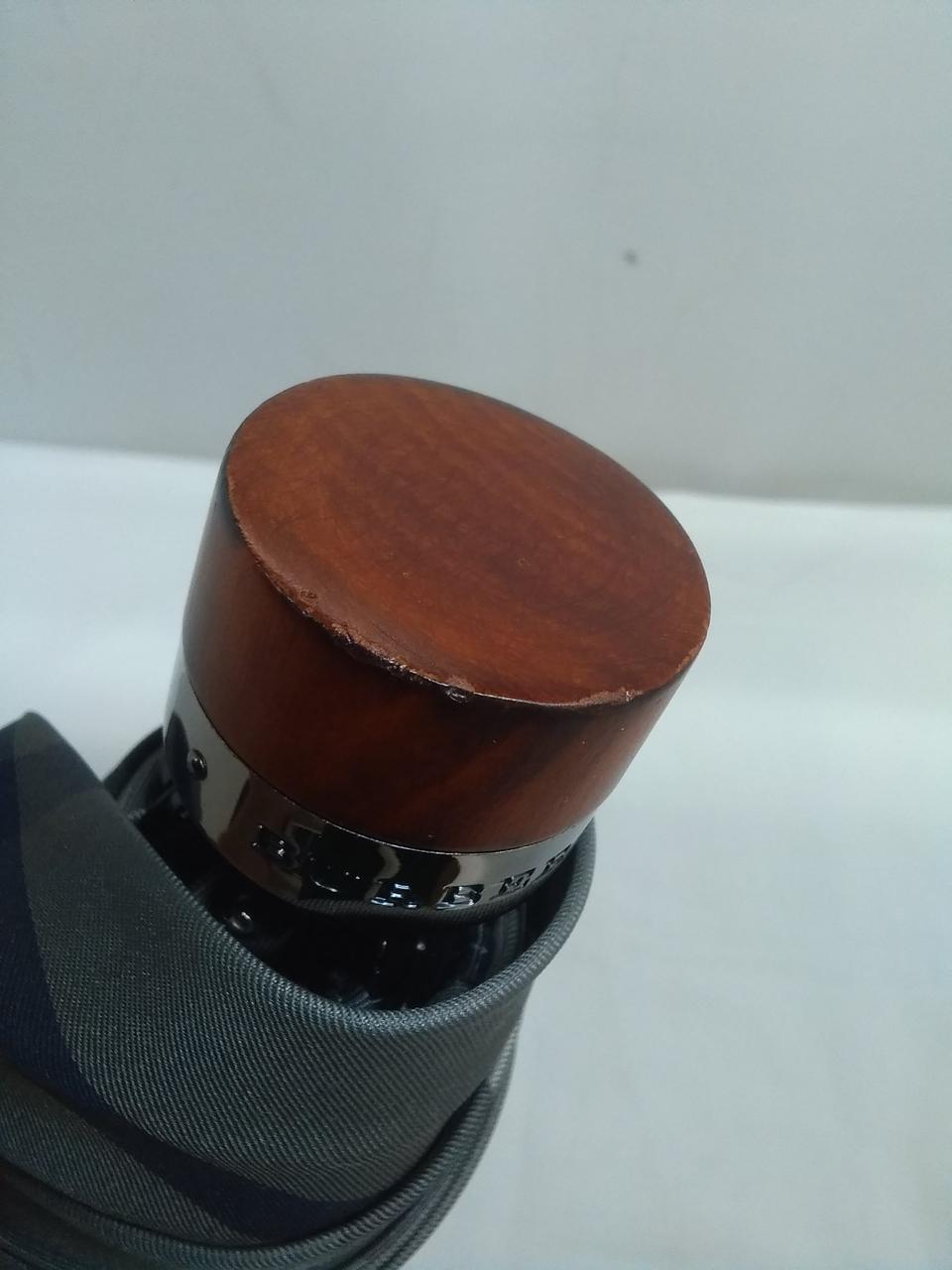 持ち手部に少々傷があります。