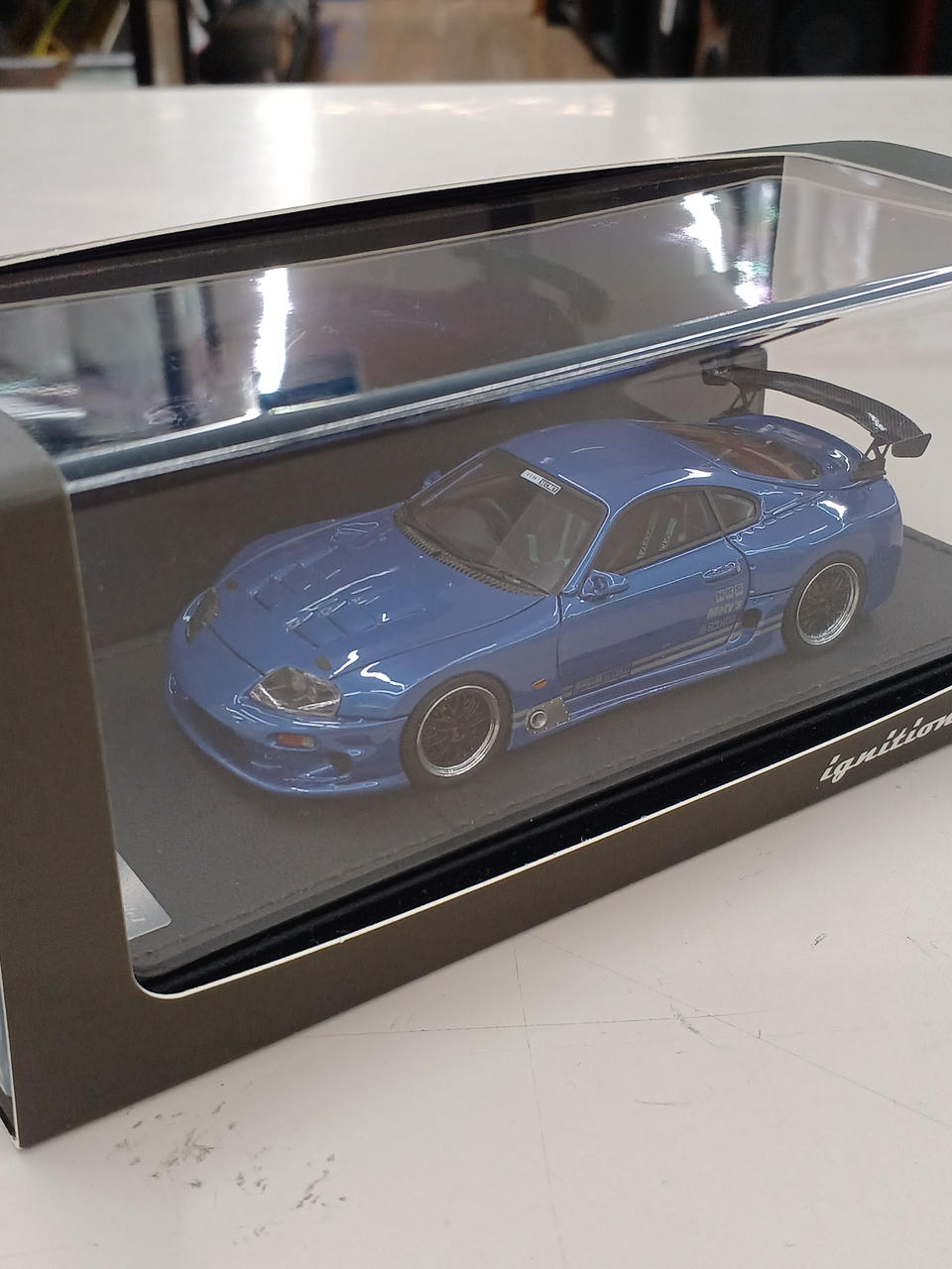 TK COMPANY 型番：イグニッションモデル GT300 スープラ 1/43スケール車