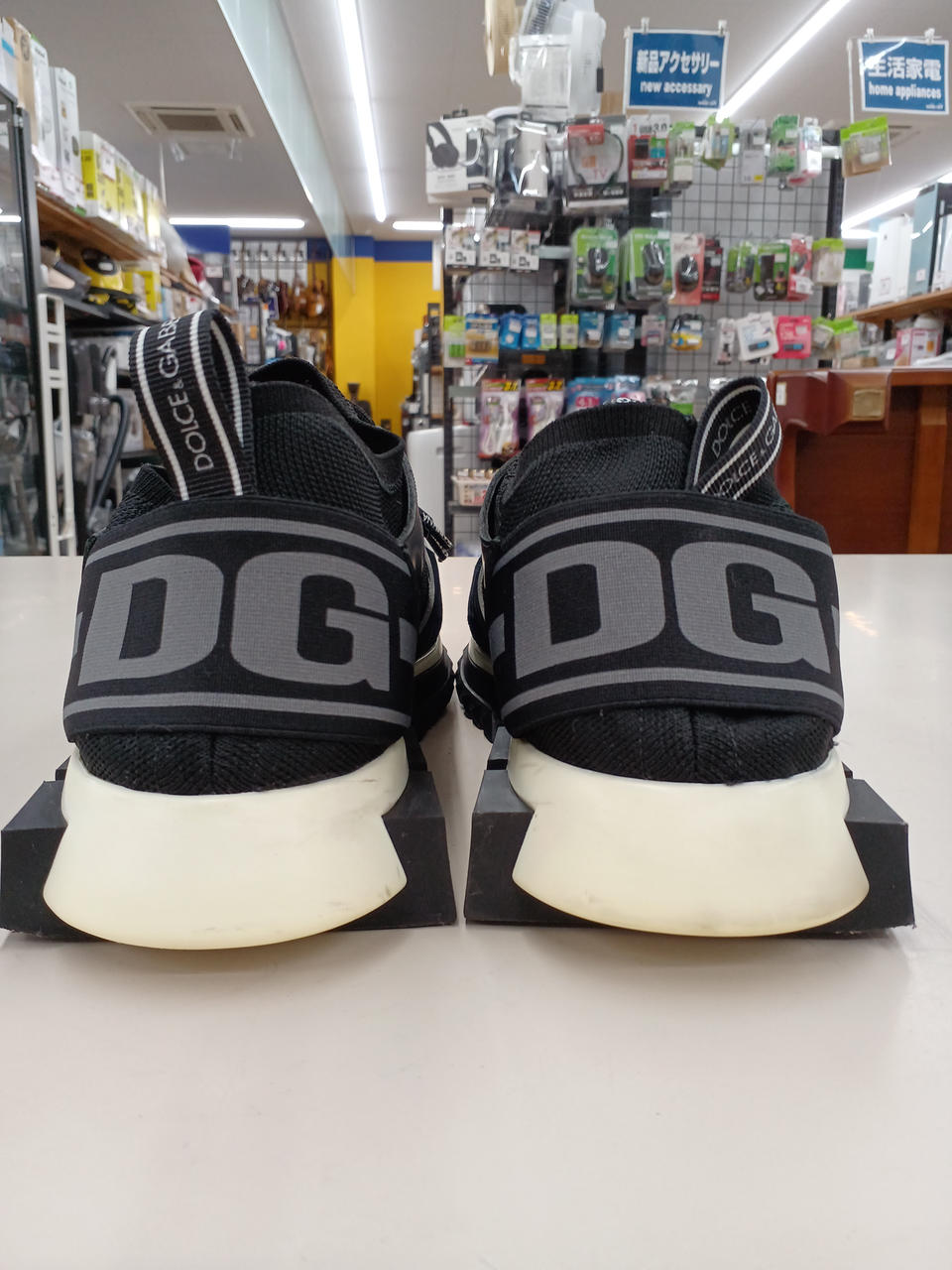 DOLCE&GABBANA☆関税込☆ロゴプリントメッシュ スニーカー DOLCE&GABBANA|テープロゴ スウェード メッシュスニーカー