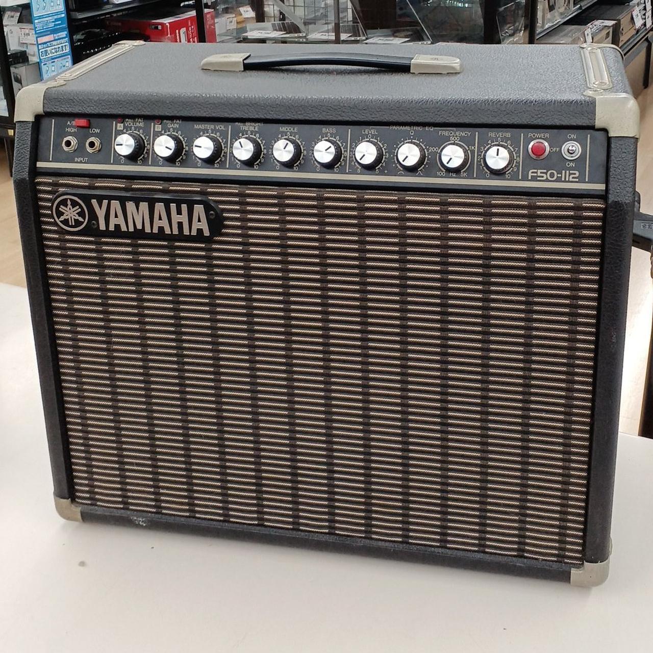 YAMAHA F50-112 ギターアンプ（フットスイッチ付き） 中古・美品】YAMAHA F50-112 50W ギターアンプ - 神奈川県の中古