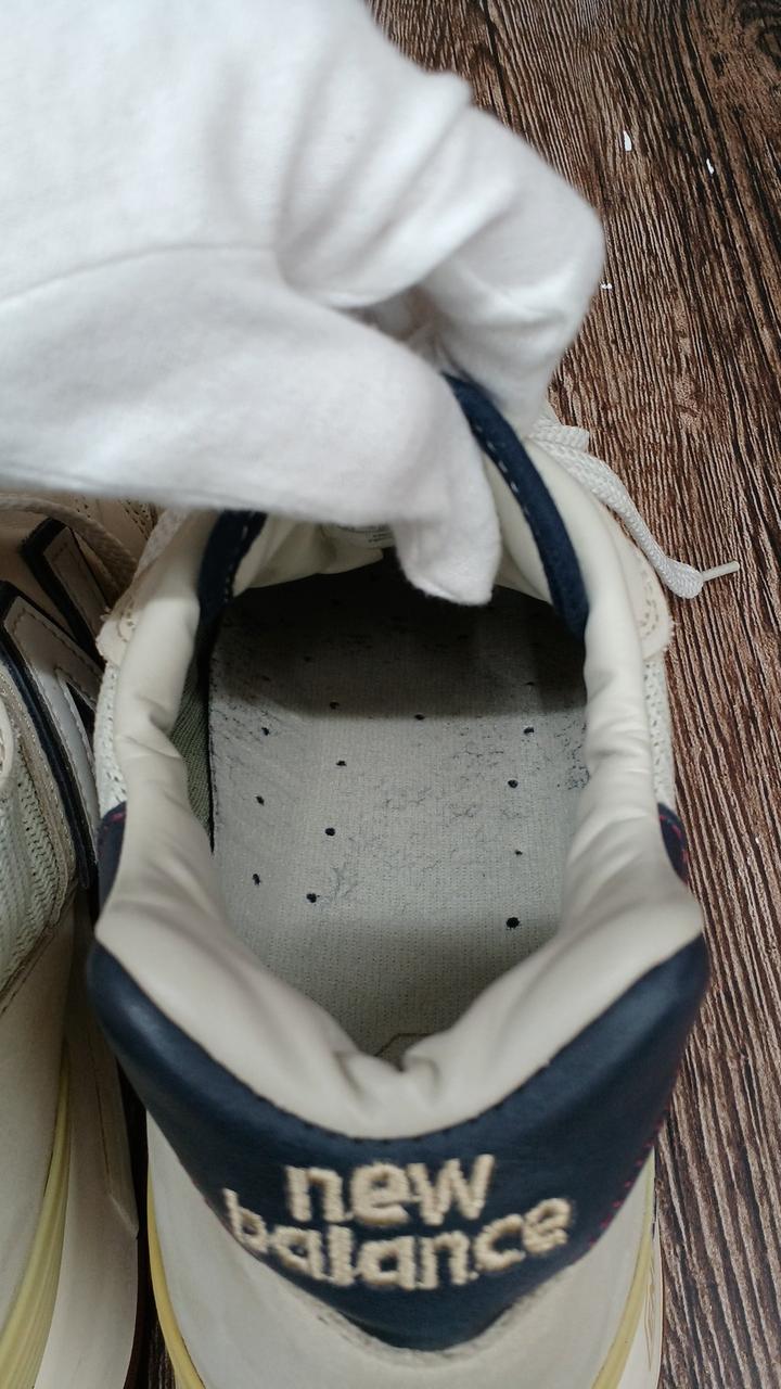 中敷き汚れあり