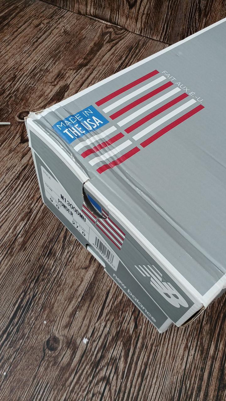 箱ダメージあり